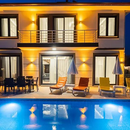 Hotel Parla 4*
