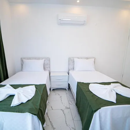 Parla Hotel 4*