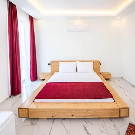 Parla Hotell 4*