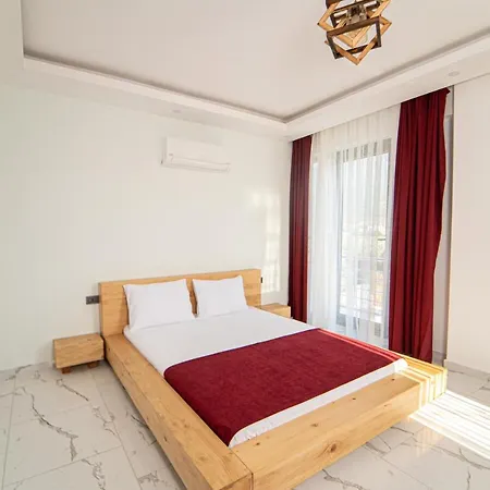Hotel Parla 4*